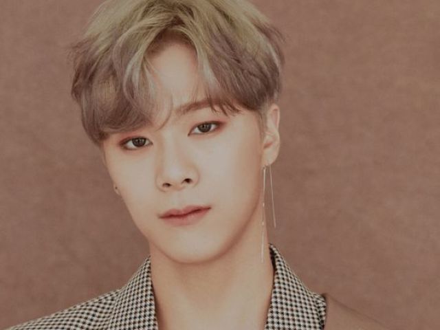 Moonbin