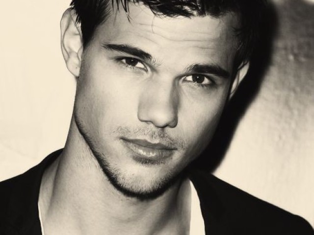 Taylor lautner