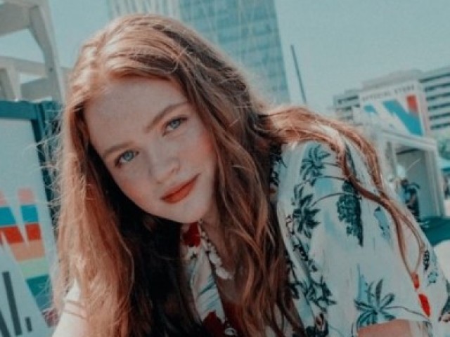 Sadie sink