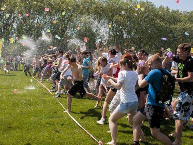 Guerra de balão de água