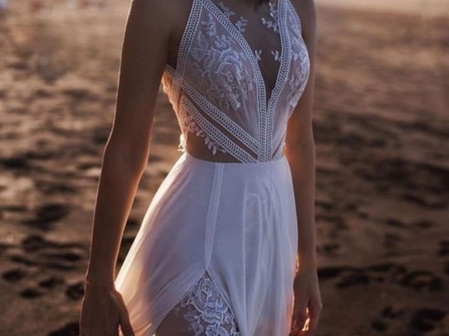 Este, um vestido simples e sensual