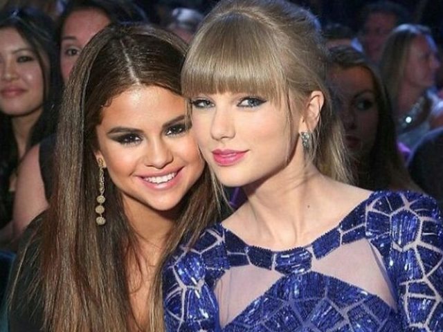 TAYLOR SWIFT
