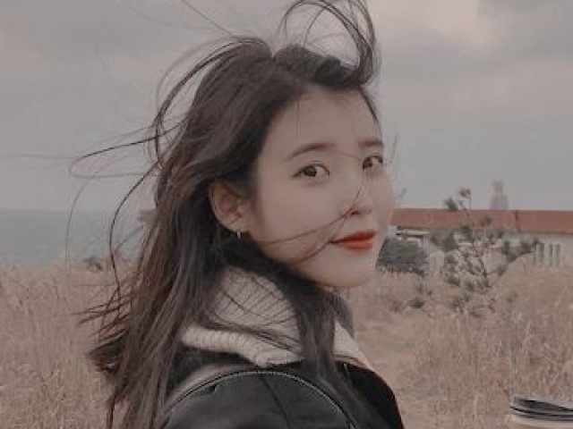 IU