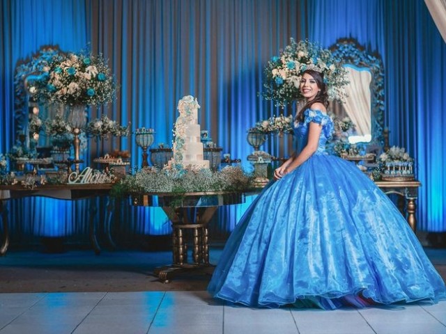 Monte sua festa de 15 anos perfeita