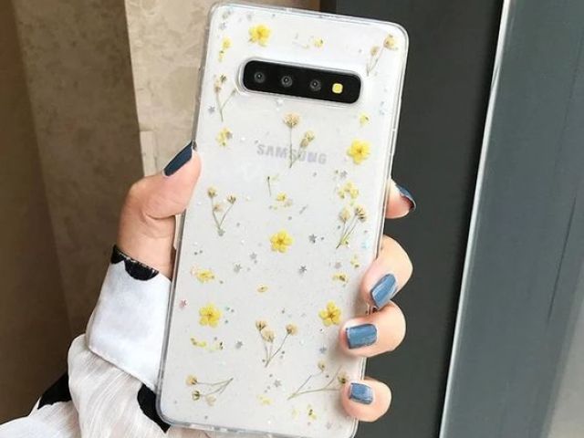 Esse
^SAMSUNG s10^