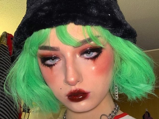 E-girl
