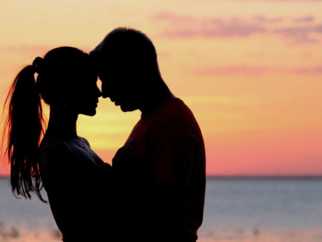 Casal simples...