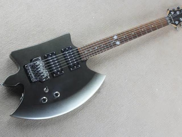 Axe guitar