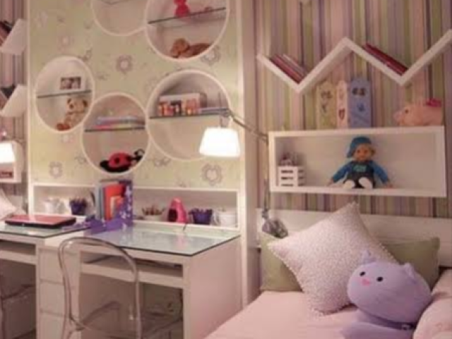 quarto rosa e roxo