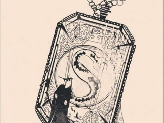 Medalhão de Salazar slytherin