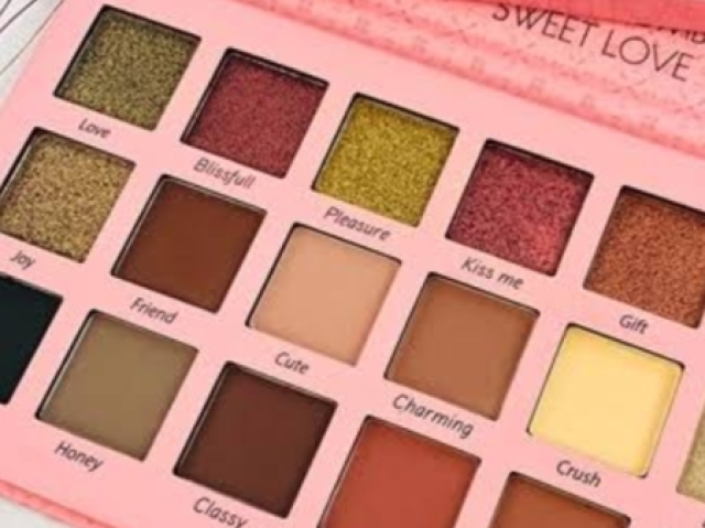 Paleta simples rosa com sombras foscas e brilhantes