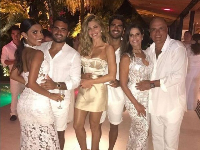 Com a família👨👩👧👦❤