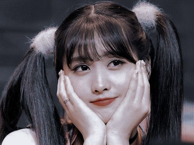 Momo - TWICE