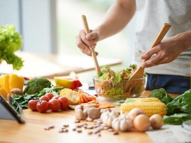 COZINHARIA O NOSSO JANTAR