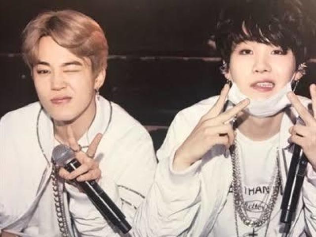 O fato é verdadeiro. Ele escolheu Jimin, pois nosso chimchim é uma pessoa falante e madura, podendo entreter Yoongi na ilha. Uma boa companhia.