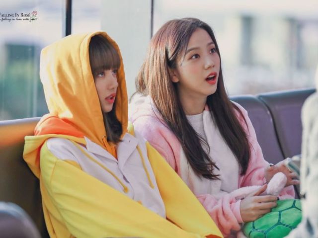 Jisoo e Lisa