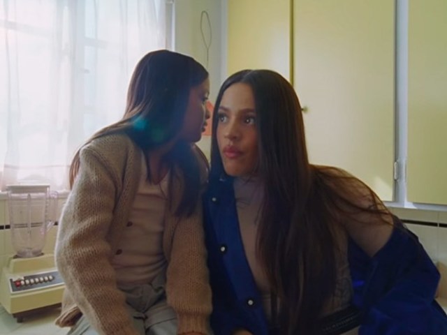 Rosalia ft travis scott -tkn