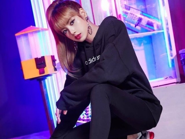 Lisa 🍇