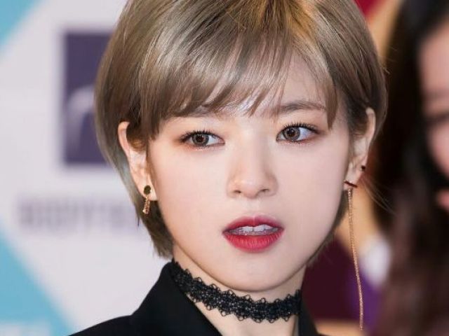 Jeongyeon.