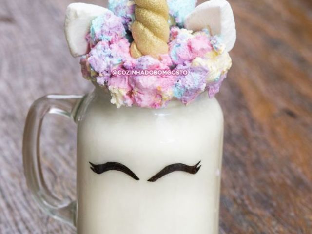 MILK SHAKE DE UNICORNIO