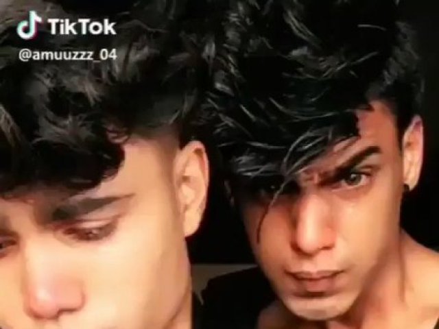 Esses indiano foda do Tiktok chorando