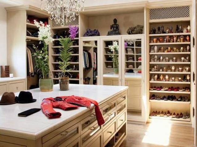 closet lindoo🍷