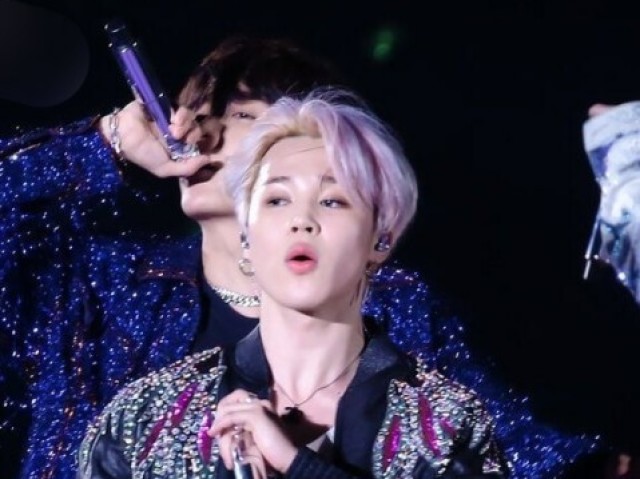 Vc só compraria besteiras eo jimin não gostava