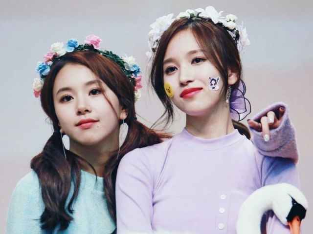 MiChaeng(Mina e Chaeyoung)