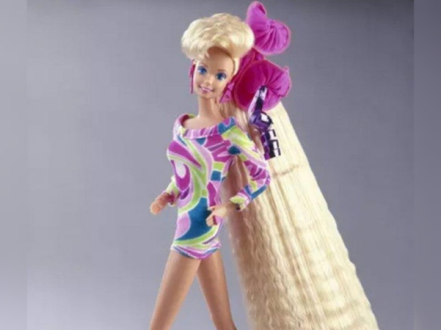 Barbie anos 90 franja romântica