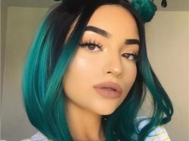 Cabelo verde curto