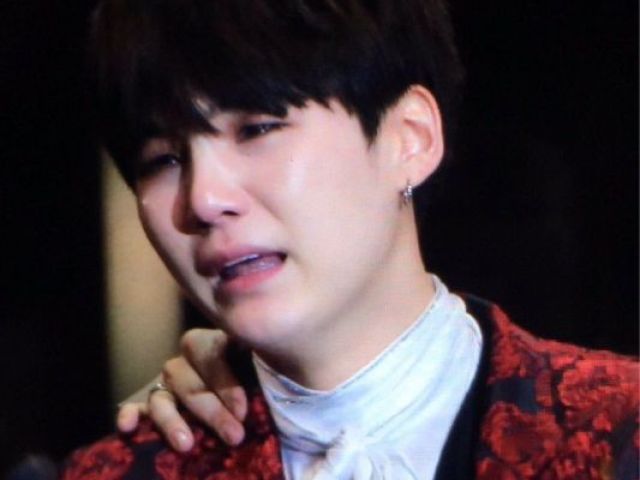 Suga (BTS).
