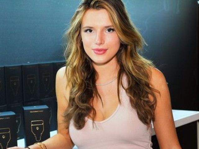 Bella Thorne (Actress)