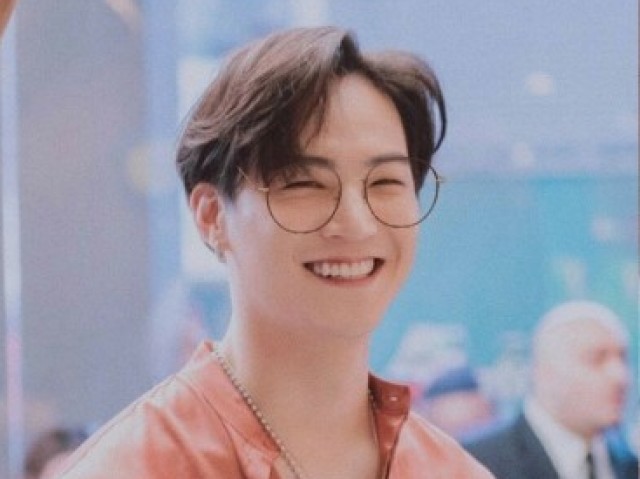 ➡➡➡➡
JB (GOT7)