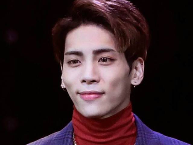 1. Jonghyun (SHINEE).