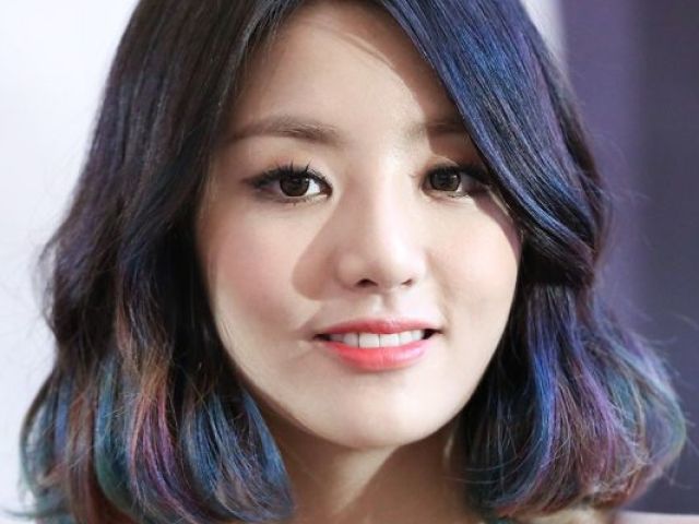 Eunbi (Ladies' Code).
