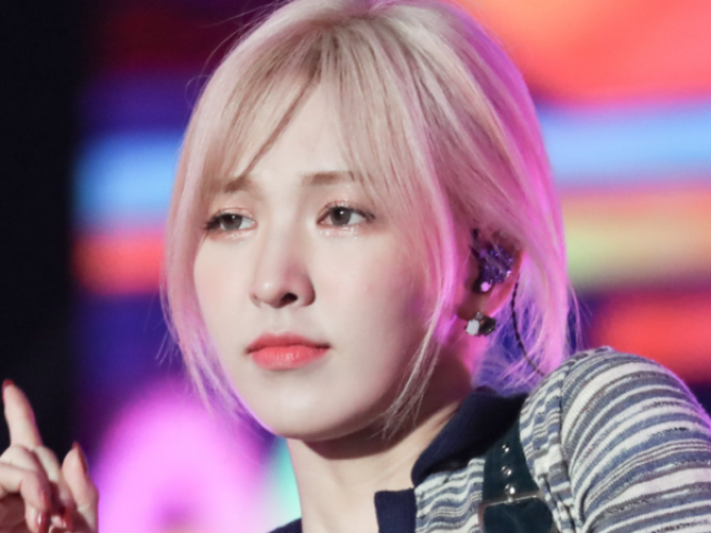 Wendy (RED VELVET).