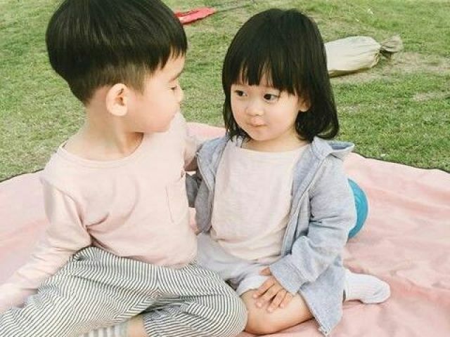 Sung-Woo e Yong-Sang / Taehyun TXT