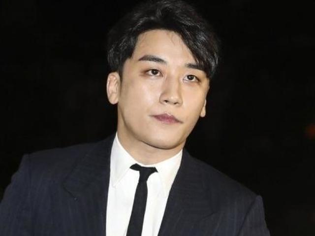 Seungri (ex BIGBANG).