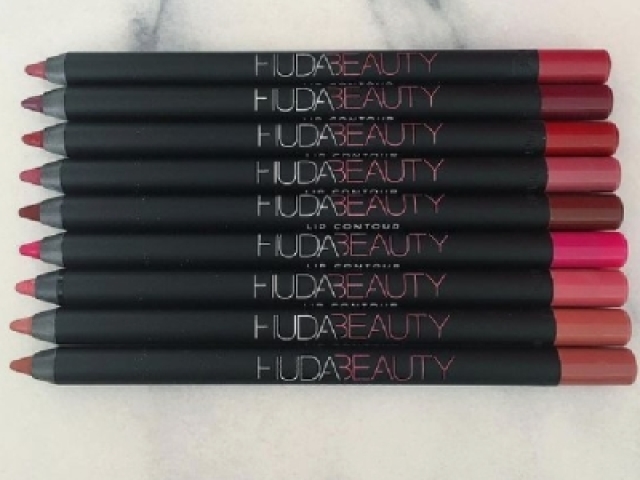 HudaBeauty (lápis matte)