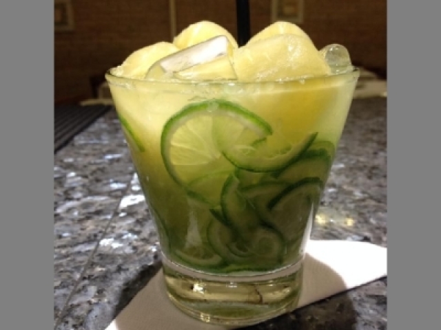 Caipirinha de limão