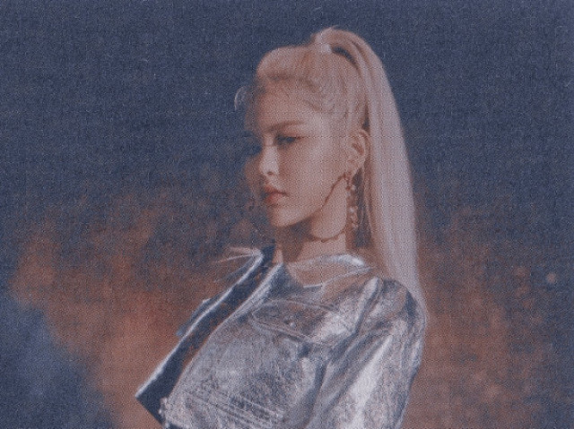 ꒦꒷ EVERGLOW - E:U