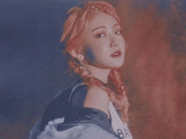 ꒦꒷ EVERGLOW - Onda