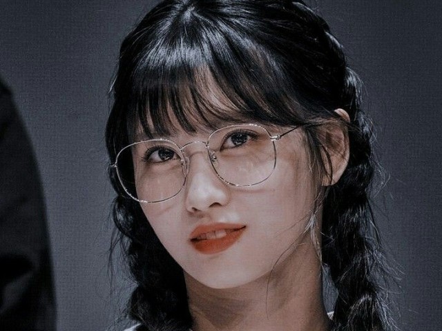 Momo (Twice)