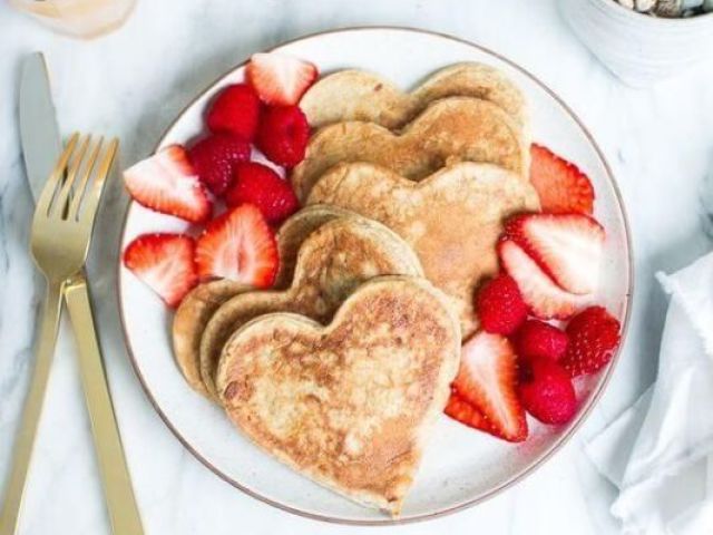 implorei pra cozinheira tomar café comigo-ELA ACEITOU-