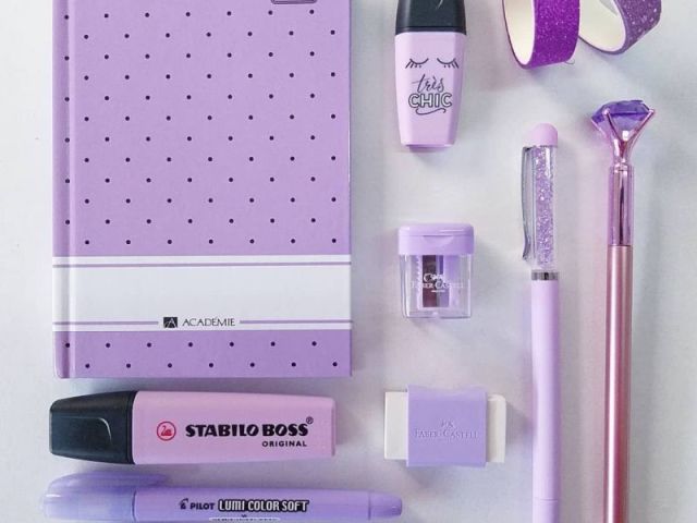 Material roxo