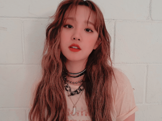 Fazer um ensaio fotográfico com a Yuqi (G)-Idle)