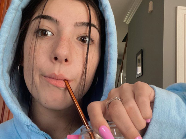 Quanto você é fã da charli 👇