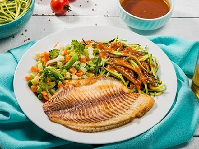 peixe com salada