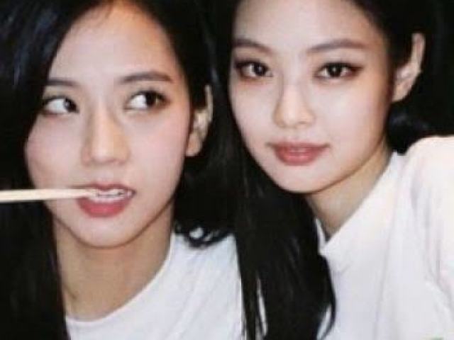 Vc conhece jisoo e Jennie?
