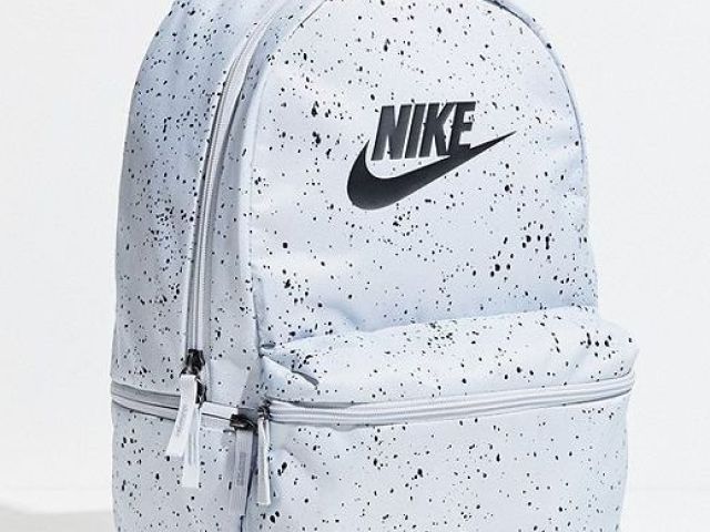 nike branco